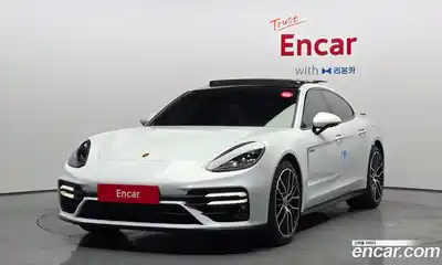 Porsche Panamera, 2023