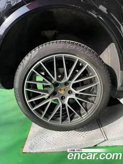Porsche Cayenne 2019 3.0 гидро в Москве № 1196443, миниатюра 5