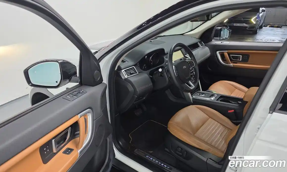 Land Rover Discovery Sport 2018 2.0 гидро в Москве № 1196549, фото 11