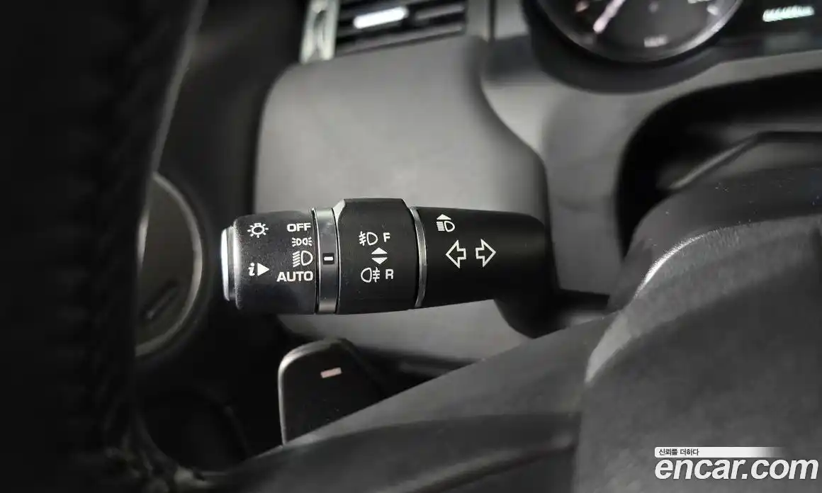 Land Rover Range-Rover Evoque 2017 2.0 гидро в Москве № 1196579, фото 16