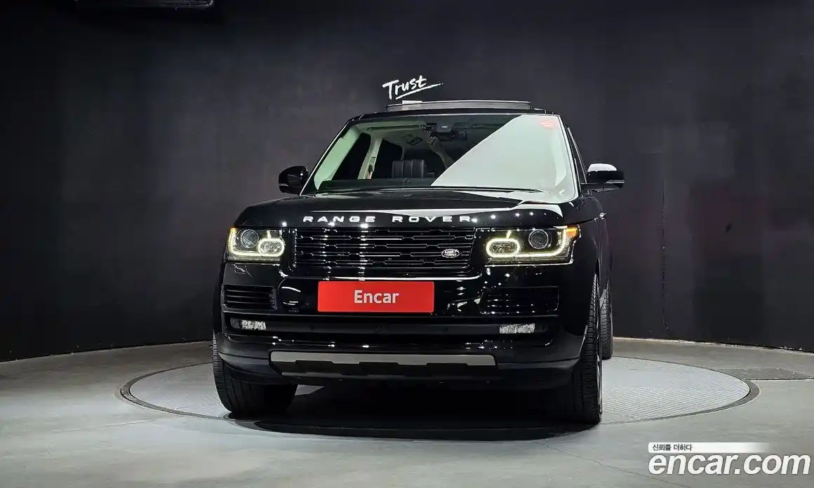 Land Rover Range-Rover 2016 4.4 гидро в Москве № 1196784, фото 3