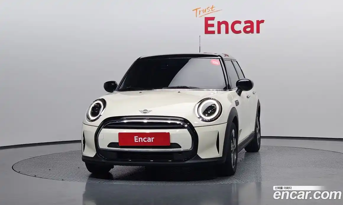 Mini Cooper 2022 1.5 гидро в Москве № 1197004, фото 3