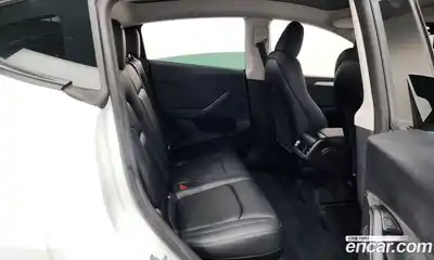 Tesla Model Y 2023 0.2 гидро в Москве № 1197518, миниатюра 12