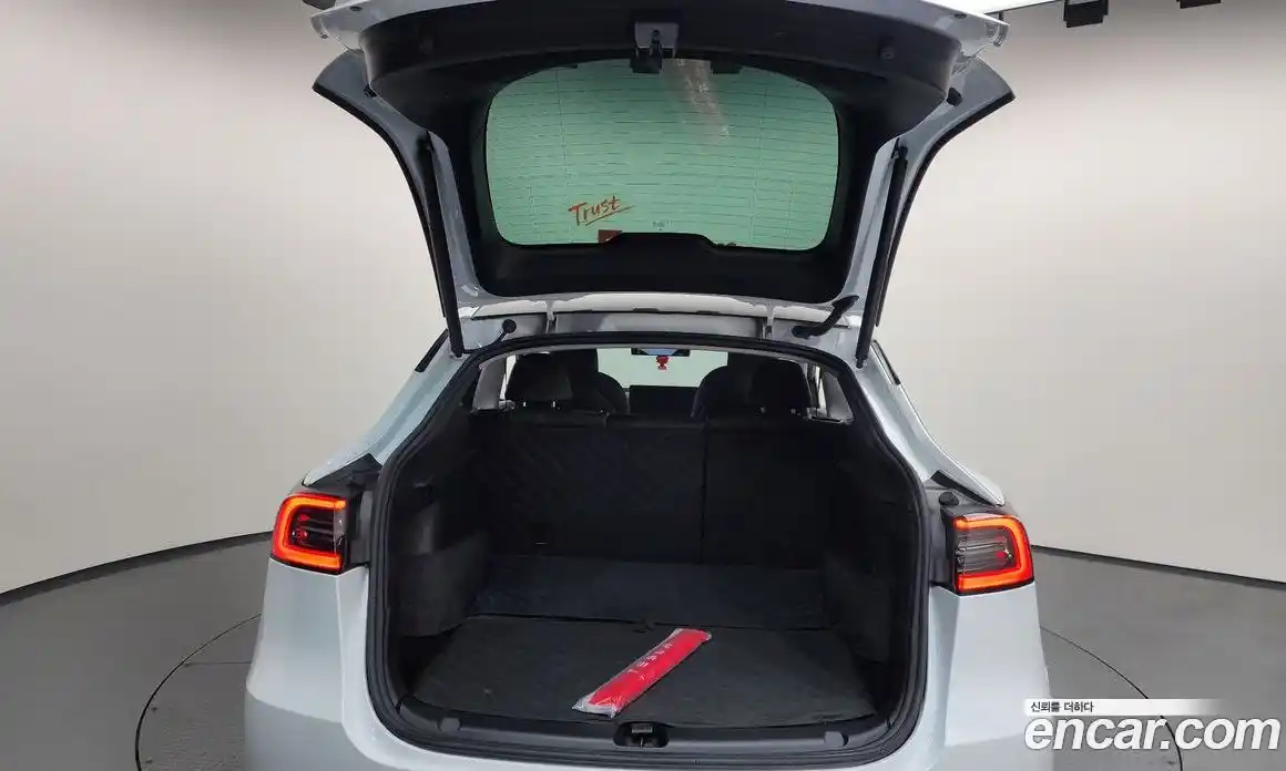 Tesla Model Y 2023 0.2 гидро в Москве № 1197518, фото 20