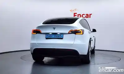 Tesla Model Y 2023 0.2 гидро в Москве № 1197518, миниатюра 4