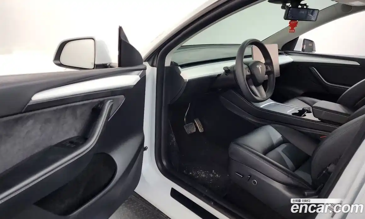 Tesla Model Y 2023 0.2 гидро в Москве № 1197518, фото 10