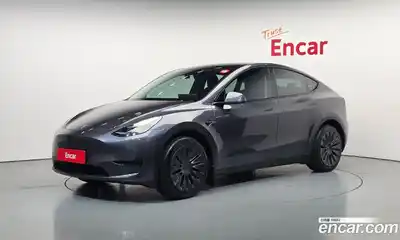 Tesla Model Y, 2023