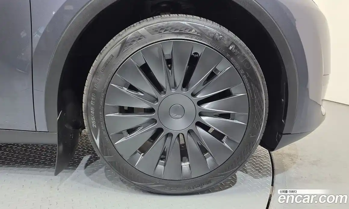 Tesla Model Y 2023 0.2 гидро в Москве № 1197525, фото 5