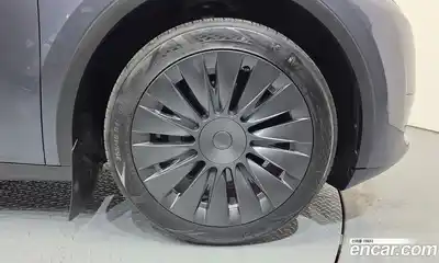 Tesla Model Y 2023 0.2 гидро в Москве № 1197525, миниатюра 5