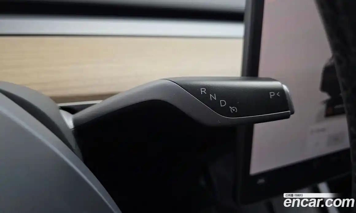 Tesla Model Y 2023 0.2 гидро в Москве № 1197525, фото 9