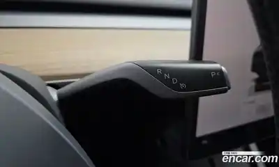 Tesla Model Y 2023 0.2 гидро в Москве № 1197525, миниатюра 9