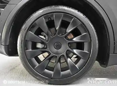 Tesla Model Y 2021 гидро в Москве № 1197630, миниатюра 5