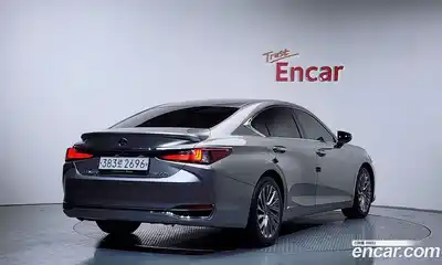 Lexus ES 2019 2.5 гидро в Москве № 1197679, миниатюра 2