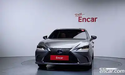 Lexus ES 2019 2.5 гидро в Москве № 1197679, миниатюра 3