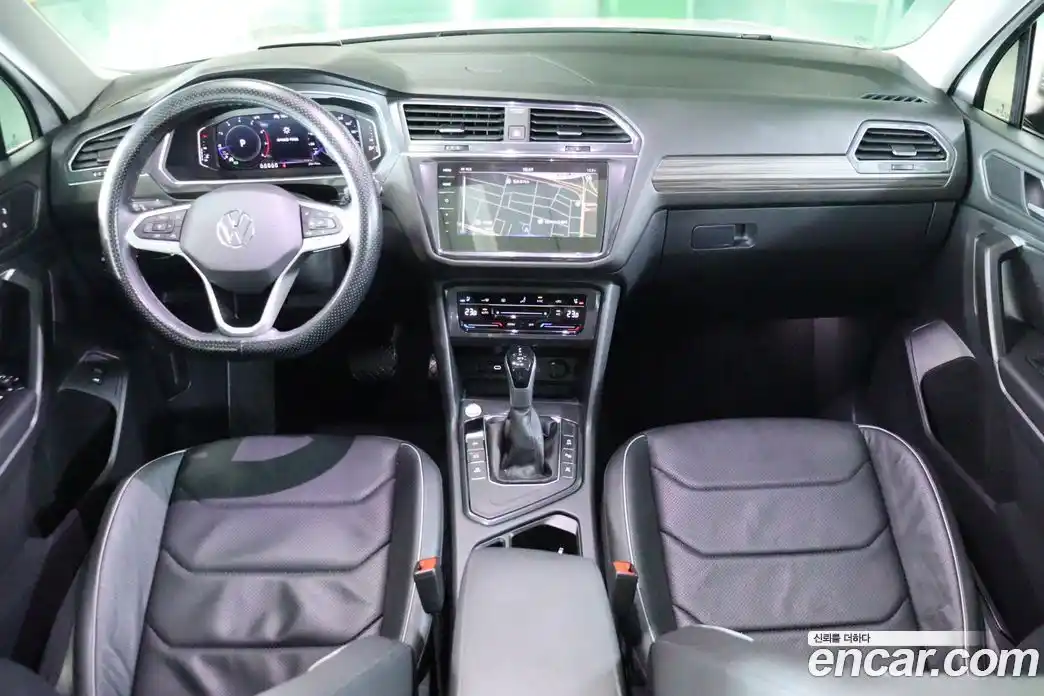 Volkswagen Tiguan 2023 2.0 гидро в Москве № 1197834, фото 6