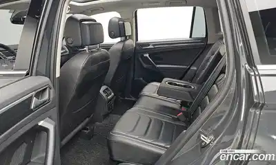 Volkswagen Tiguan 2021 2.0 гидро в Москве № 1197858, миниатюра 11