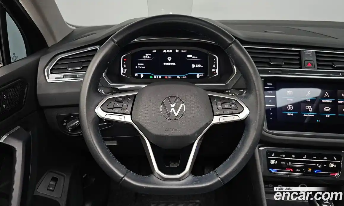 Volkswagen Tiguan 2021 2.0 гидро в Москве № 1197858, фото 12