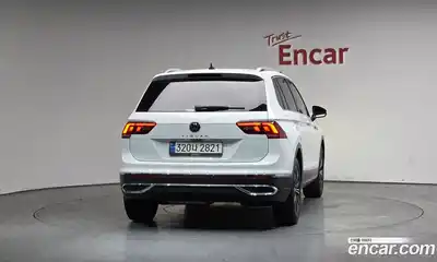 Volkswagen Tiguan 2022 2.0 гидро в Москве № 1197917, миниатюра 4