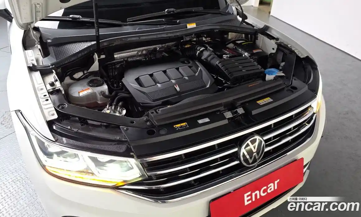 Volkswagen Tiguan 2022 2.0 гидро в Москве № 1197917, фото 6
