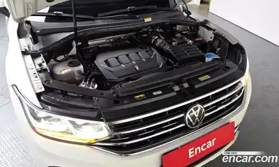 Volkswagen Tiguan 2022 2.0 гидро в Москве № 1197917, миниатюра 6