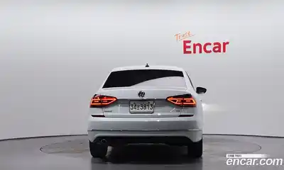 Volkswagen Passat 2018 2.0 гидро в Москве № 1197969, миниатюра 4