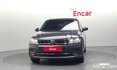 Volkswagen Tiguan 2020 2.0 гидро в Москве № 1197994, миниатюра 3