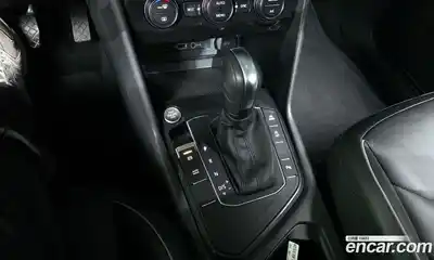 Volkswagen Tiguan 2020 2.0 гидро в Москве № 1197994, миниатюра 9