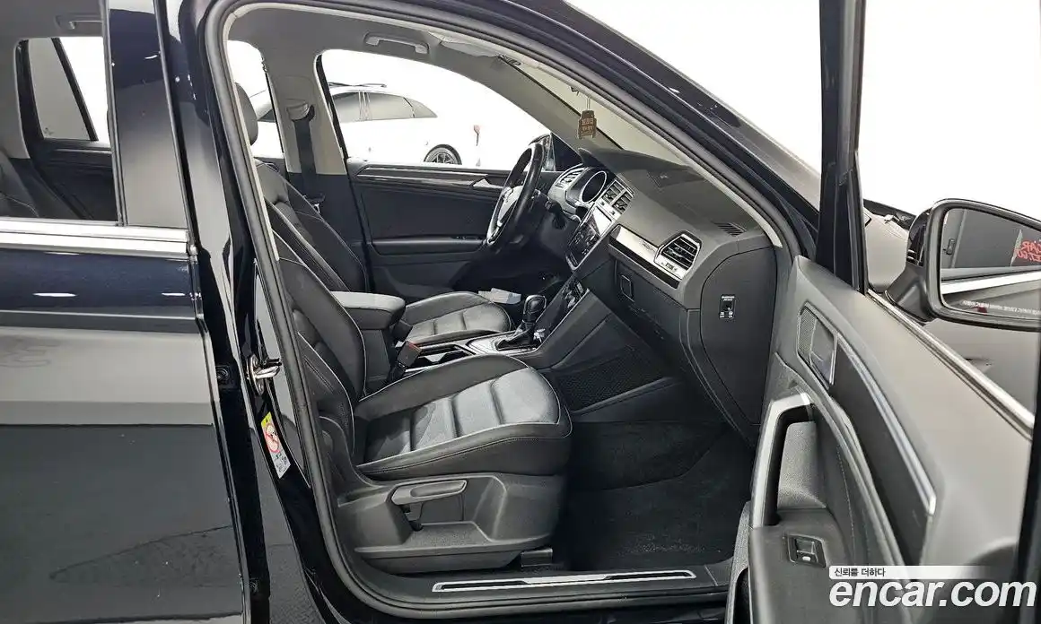 Volkswagen Tiguan 2020 2.0 гидро в Москве № 1198076, фото 11