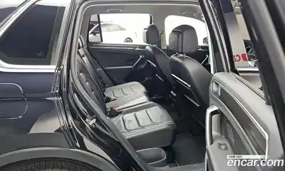 Volkswagen Tiguan 2020 2.0 гидро в Москве № 1198076, миниатюра 12