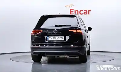 Volkswagen Tiguan 2020 2.0 гидро в Москве № 1198076, миниатюра 4