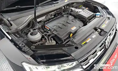Volkswagen Tiguan 2020 2.0 гидро в Москве № 1198076, миниатюра 6