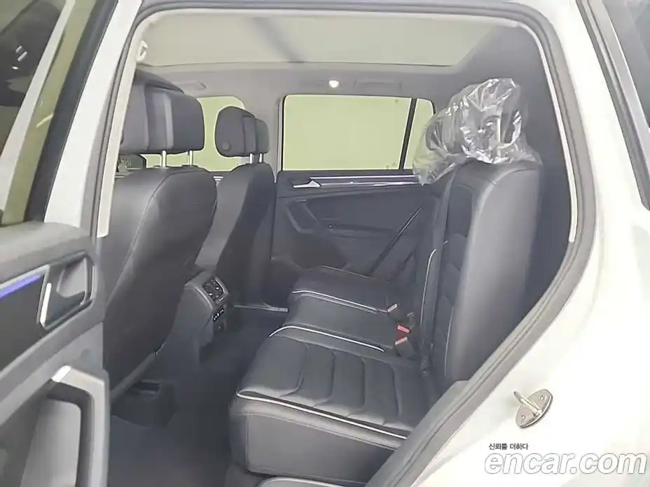 Volkswagen Tiguan 2022 2.0 гидро в Москве № 1198354, фото 12