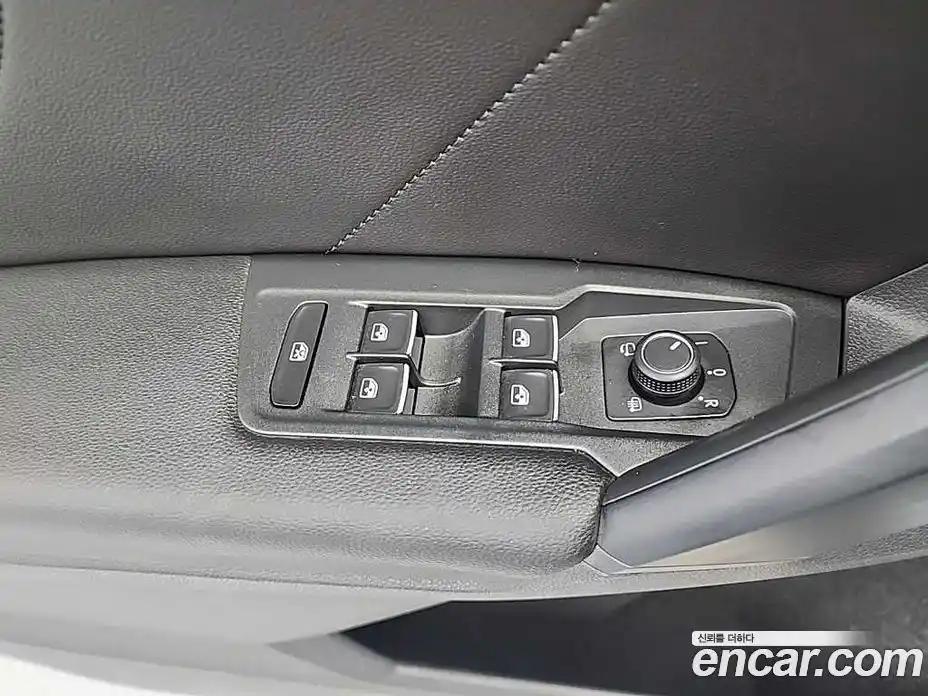 Volkswagen Tiguan 2022 2.0 гидро в Москве № 1198354, фото 16