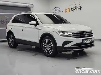 Volkswagen Tiguan 2022 2.0 гидро в Москве № 1198354, миниатюра 4