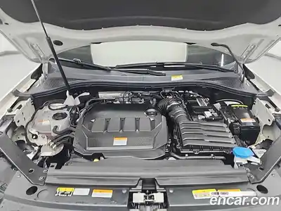 Volkswagen Tiguan 2022 2.0 гидро в Москве № 1198354, миниатюра 5