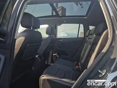 Volkswagen Tiguan 2018 2.0 гидро в Москве № 1198374, миниатюра 10