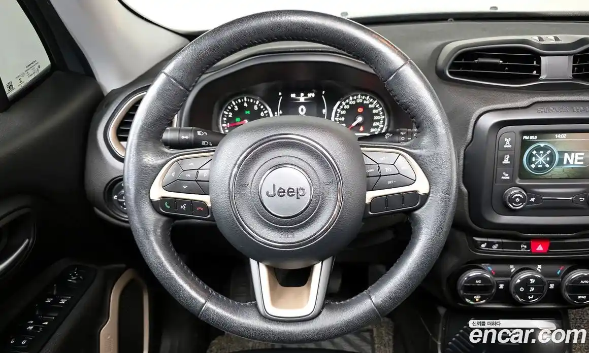 Jeep Renegade 2016 2.4 гидро в Москве № 1198575, фото 13