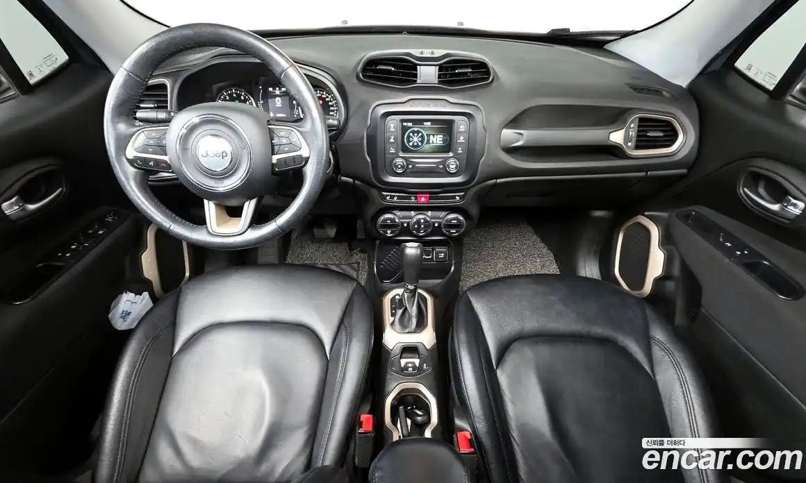 Jeep Renegade 2016 2.4 гидро в Москве № 1198575, фото 7