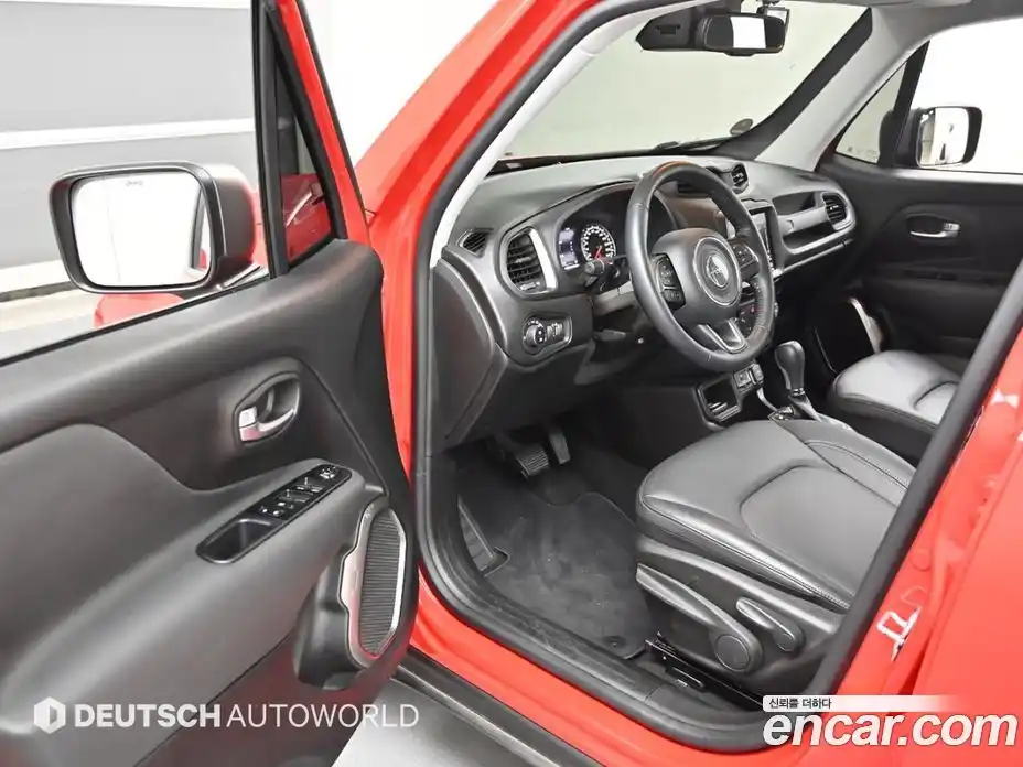 Jeep Renegade 2019 2.4 гидро в Москве № 1198731, фото 11