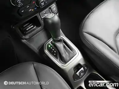 Jeep Renegade 2019 2.4 гидро в Москве № 1198731, миниатюра 9