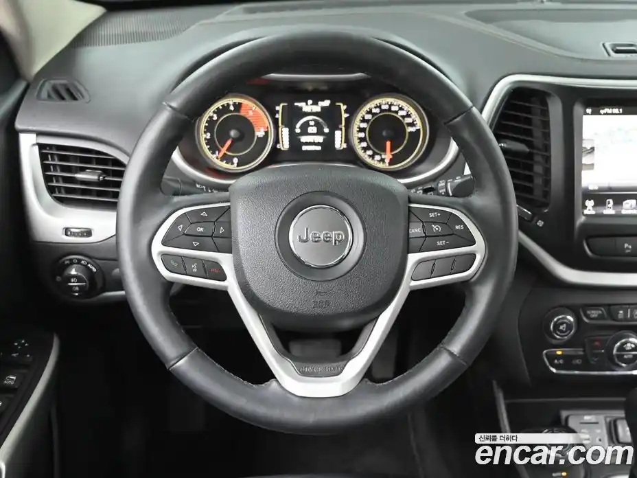 Jeep Cherokee 2017 2.2 гидро в Москве № 1198771, фото 13