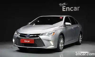 Toyota Camry, 2016