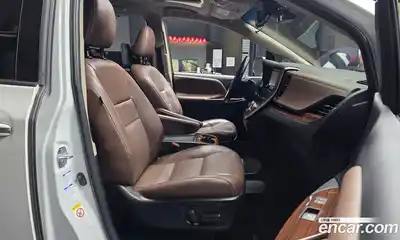 Toyota Sienna 2018 3.5 гидро в Москве № 1198861, миниатюра 11