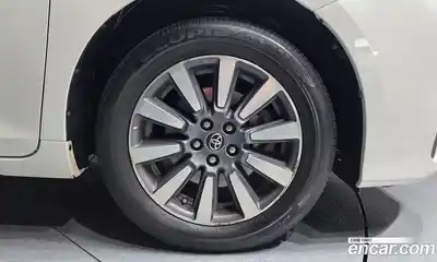 Toyota Sienna 2018 3.5 гидро в Москве № 1198861, миниатюра 5