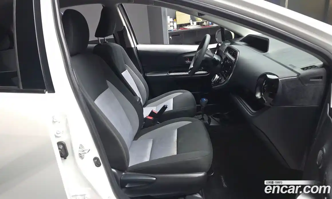 Toyota Prius 2019 1.5 гидро в Москве № 1198866, фото 11