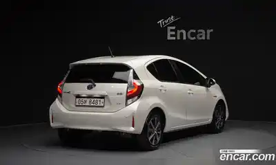 Toyota Prius 2019 1.5 гидро в Москве № 1198866, миниатюра 2