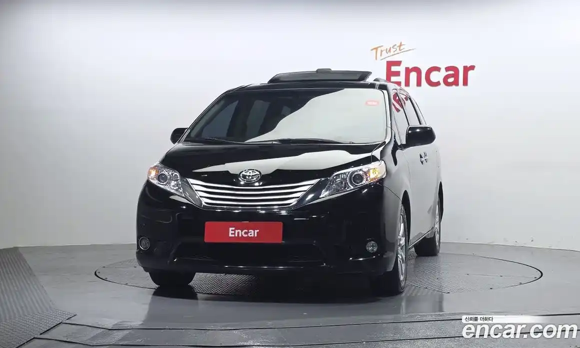 Toyota Sienna 2014 3.5 гидро в Москве № 1198885, фото 3