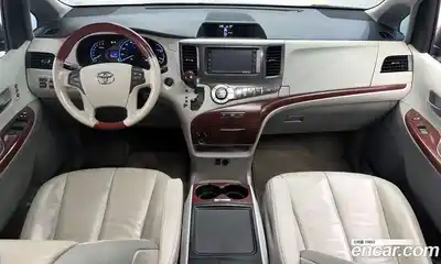 Toyota Sienna 2014 3.5 гидро в Москве № 1198885, миниатюра 7