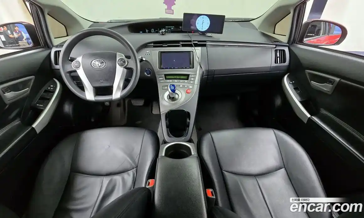 Toyota Prius 2014 1.8 гидро в Москве № 1198892, фото 7