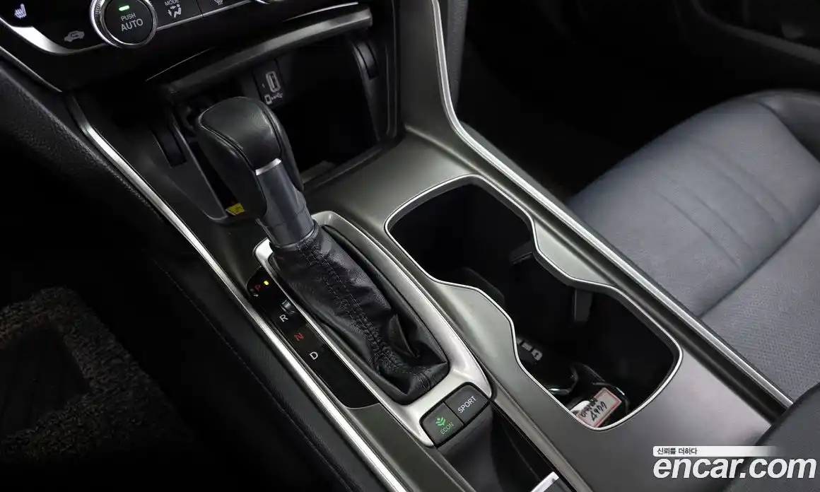 Honda Accord 2018 1.5 гидро в Москве № 1199017, фото 9